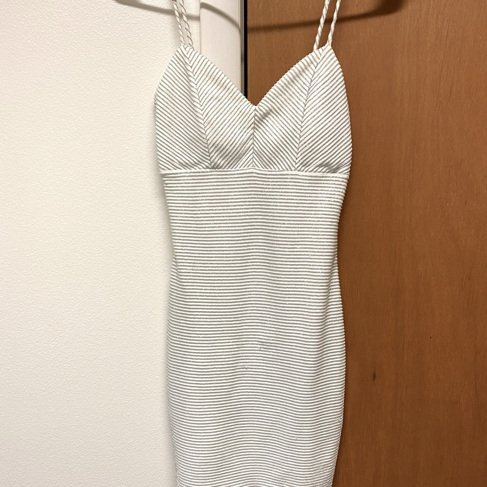V neck white & silver shimmery dress. Size XS
